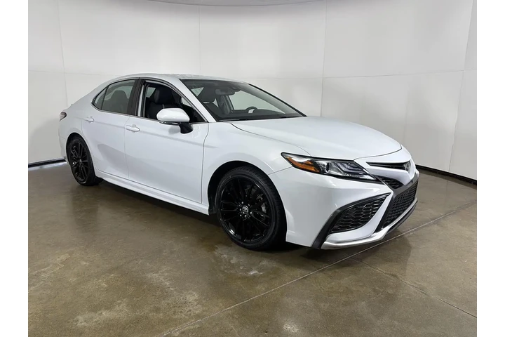 $26998 : Gold Certified 2024 Camry XSE image 9