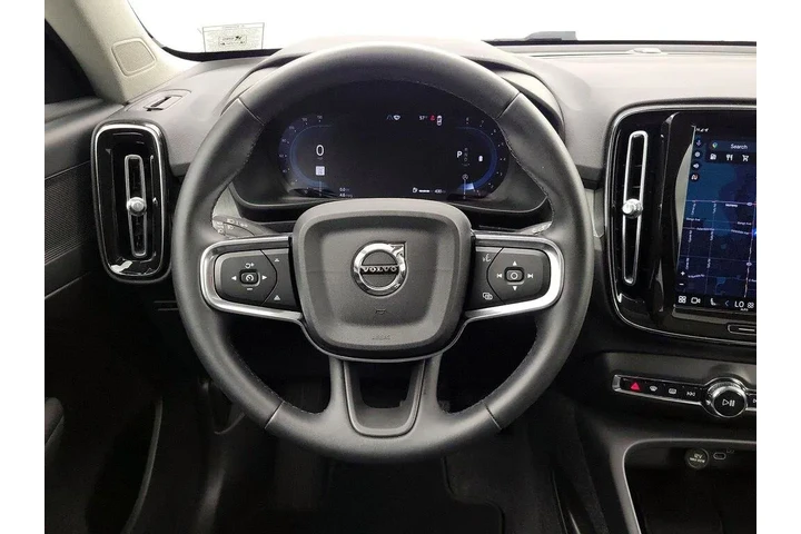 $30998 : Volvo XC40 2025 AWD B5 Plus image 10