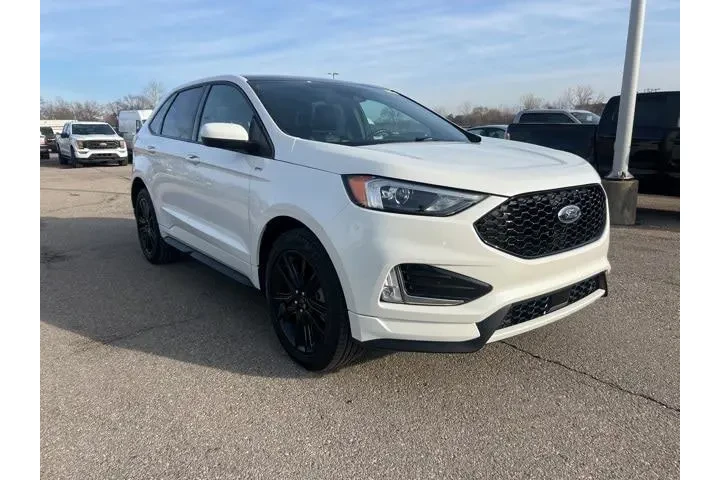 $31999 : Ford Edge 2024 AWD ST-Line 4 image 2
