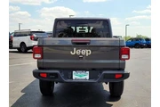 $30395 : Jeep Gladiator 2023 4x4 Over thumbnail