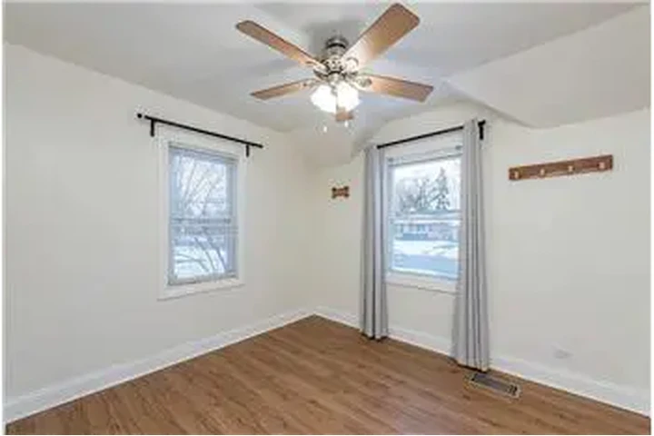 $1000 : Rental property with 2 bedro image 9