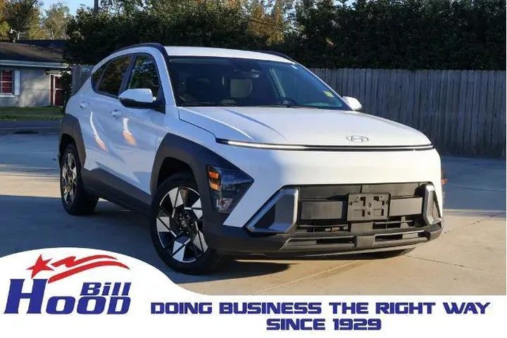 $20477 : Hyundai KONA 2024 SEL 4dr Cr image 1