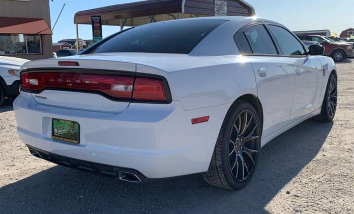 $11977 : 2014 Charger SE image 5