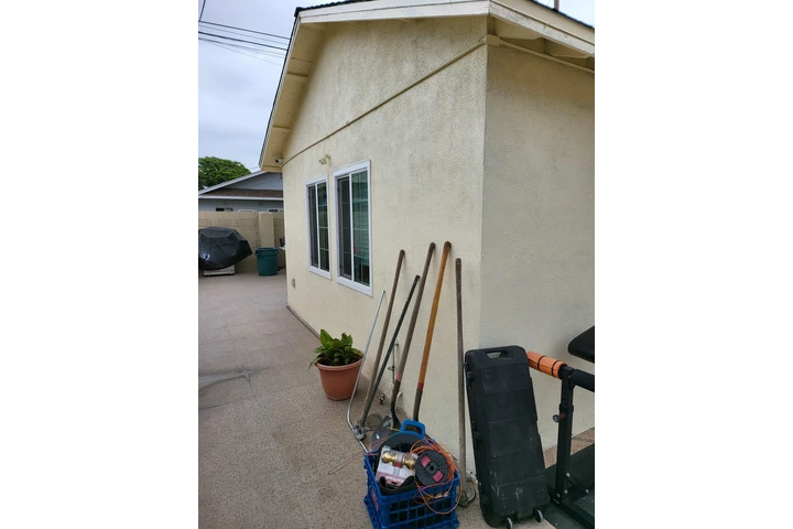 $1000 : NORWALK-Room for Rent image 2