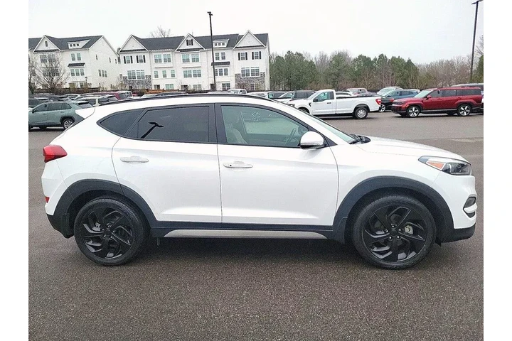 $14998 : Hyundai TUCSON 2018 Value 4d image 4