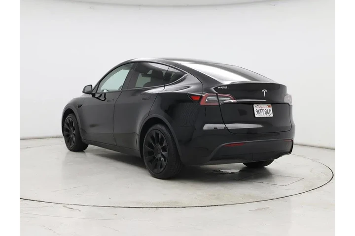 $31998 : Tesla Model Y 2023 4dr Cross image 2