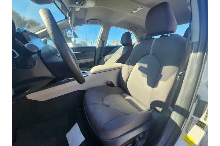 $22998 : Toyota Camry 2024 LE 4dr Sed image 7