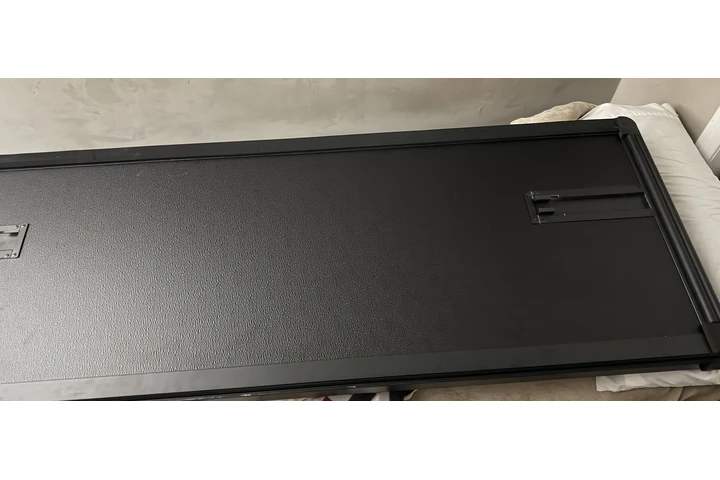 $400 : Honda Ridge line 2025 Bed Cove image 1