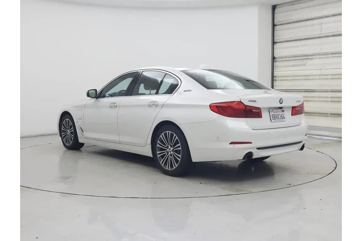 $21998 : BMW 5 Series 2018 530e iPerf image 2