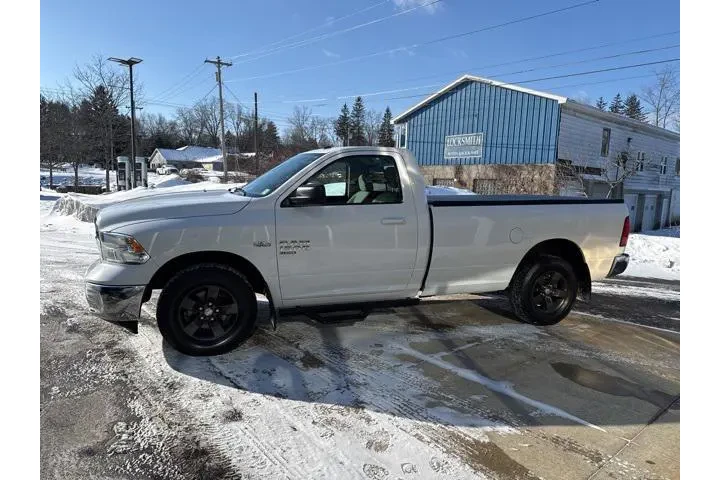 $22965 : Ram 1500 Classic 2019 4x4 SL image 5