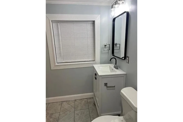 $950 : Totalmente remodelado image 6