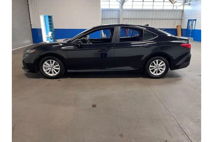 $26416 : Toyota Camry 2025 LE 4dr Sed image 6