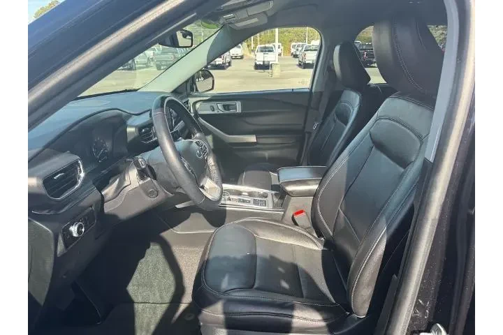 $29991 : Ford Explorer 2023 Limited 4 image 10