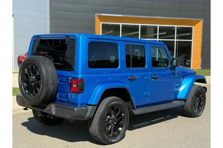 $30990 : Jeep Wrangler Unlimited 2021 image 2