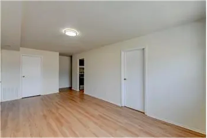 $1900 : Rental property with 2 bedro image 7