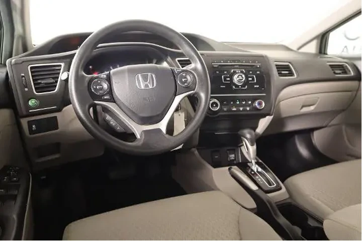 $11432 : Honda Civic 2014 LX 4dr Seda image 2