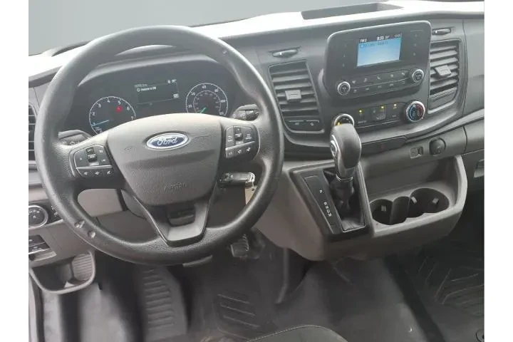 $32987 : Ford Transit 2023 250 3dr SW image 4