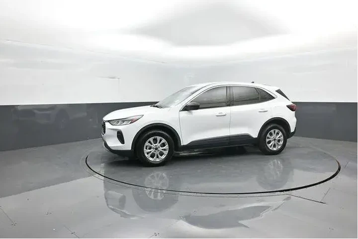 $19935 : Ford Escape 2023 AWD Active image 4