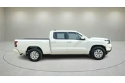 $29372 : Nissan Frontier 2024 4x4 SV thumbnail