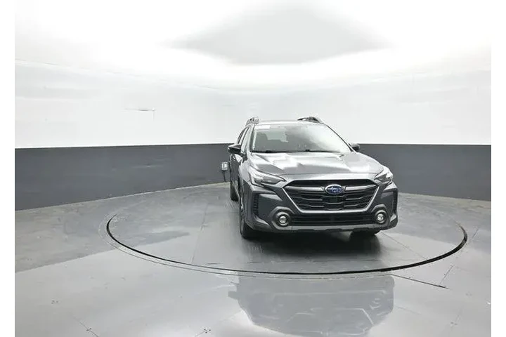 $30417 : Subaru Outback 2023 AWD Onyx image 2
