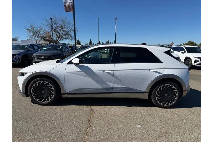 $28792 : Hyundai IONIQ 5 2023 AWD Lim image 4