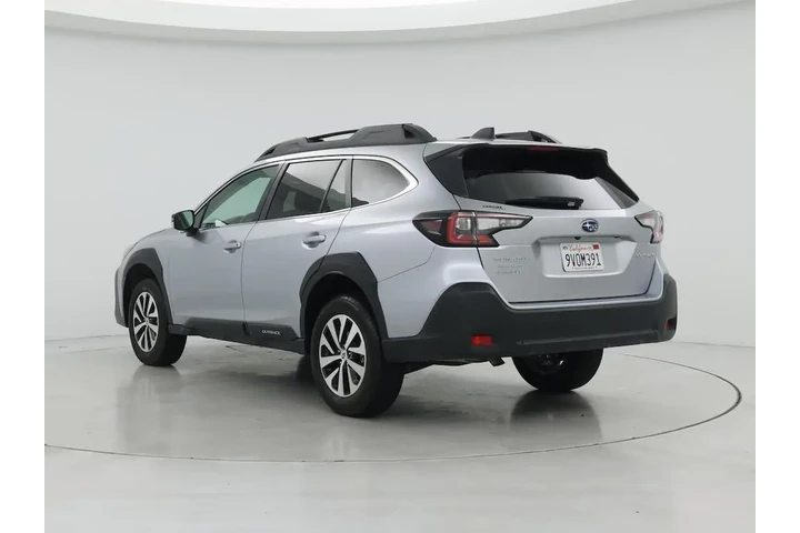 $29998 : Subaru Outback 2025 AWD Prem image 2