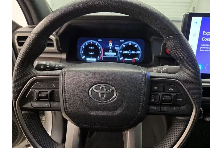 $35998 : Toyota Tacoma 2024 4x2 TRD S image 10