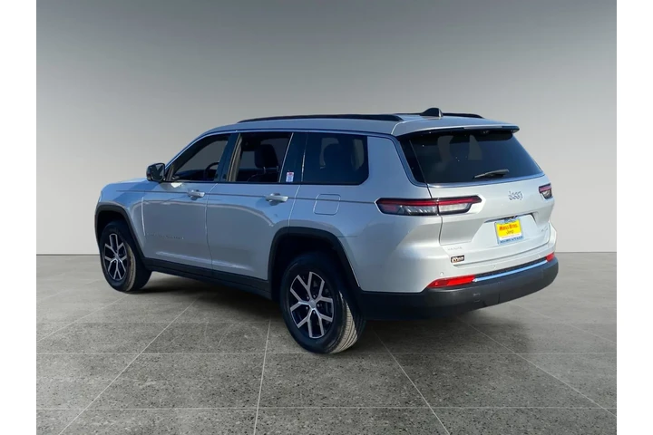 $35875 : Jeep Grand Cherokee L 2024 4 image 3