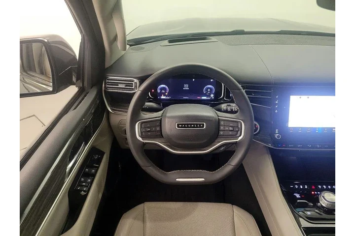 $36998 : Jeep Wagoneer 2022 4x4 Serie image 10