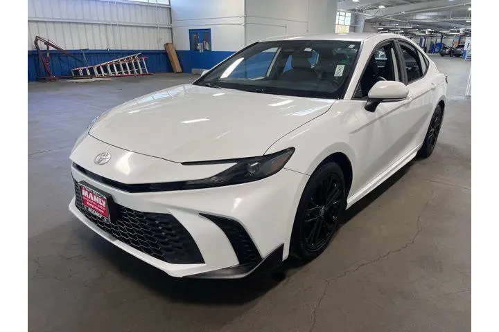 $28775 : Toyota Camry 2025 SE 4dr Sed image 7