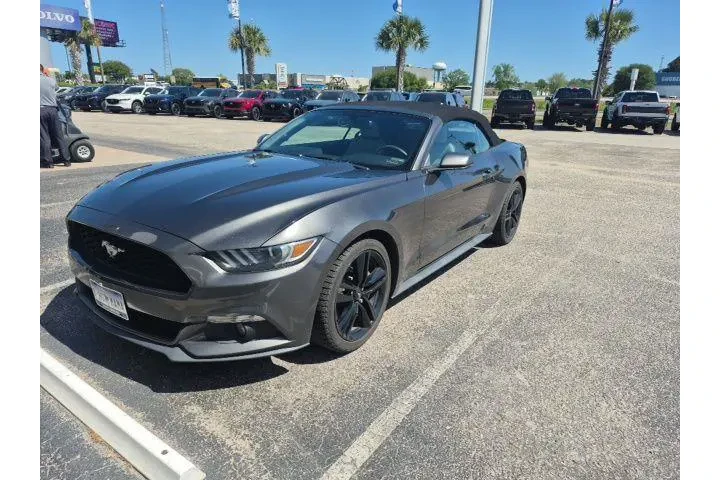 $16730 : Ford Mustang 2015 EcoBoost P image 7