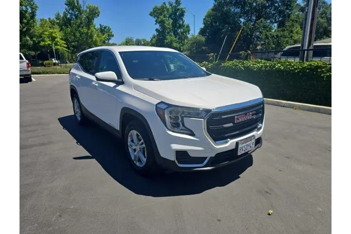 $20995 : GMC Terrain 2022 AWD SLE 4dr image 1