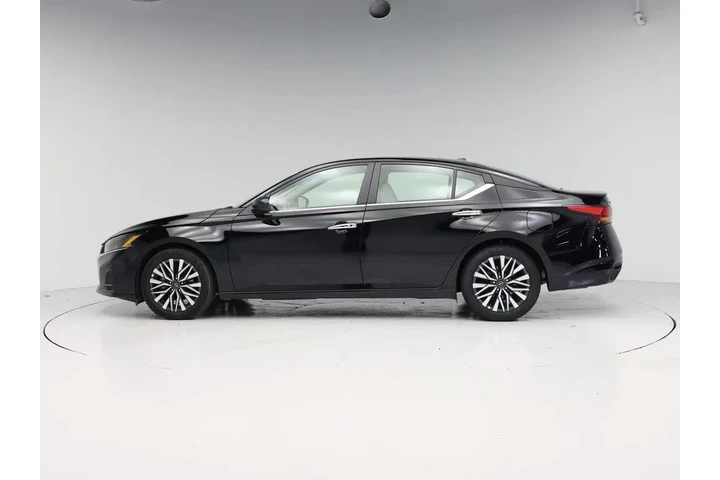 $21998 : Nissan Altima 2025 2.5 SV 4d image 3