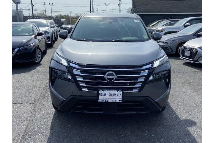 $19090 : Nissan Rogue 2025 AWD SV 4dr image 2