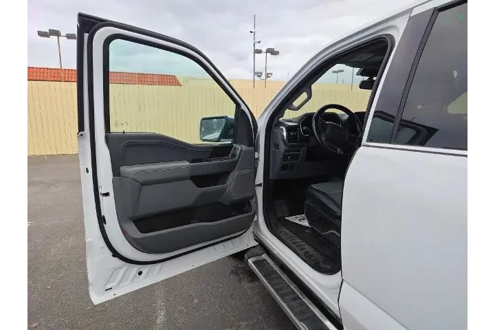 $39852 : Ford F-150 2023 4x4 XL 4dr S image 5