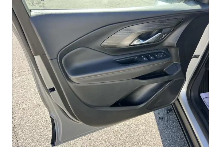 $15897 : GMC Terrain 2020 4x4 SLT 4dr image 9