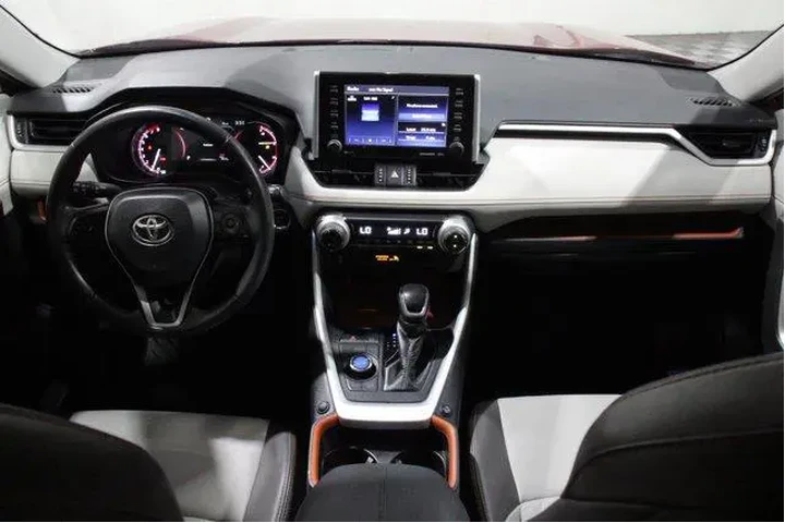$28998 : Toyota RAV4 2020 AWD Adventu image 2