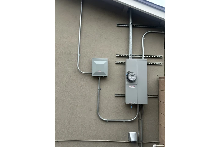 $180 : Solar instaler image 2