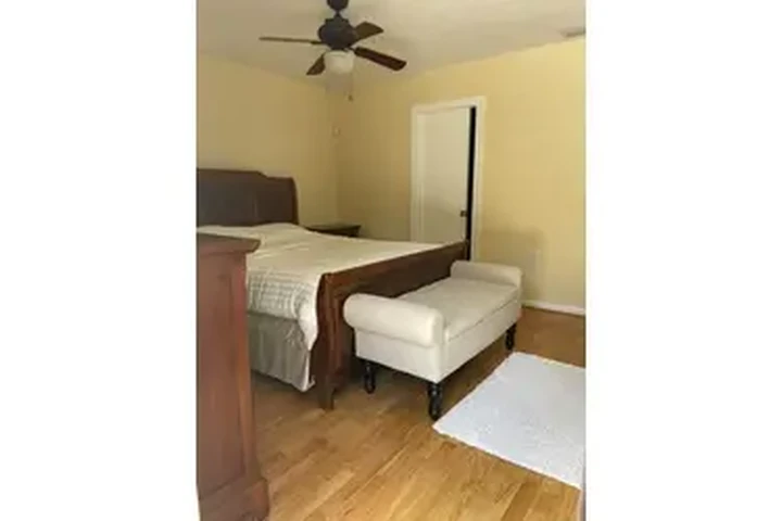 $1000 : Efficiency en el sur the Miami image 9