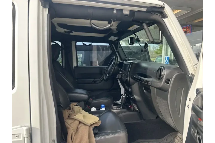 $12500 : Jeep Wrangler Unlimited 2014 image 4