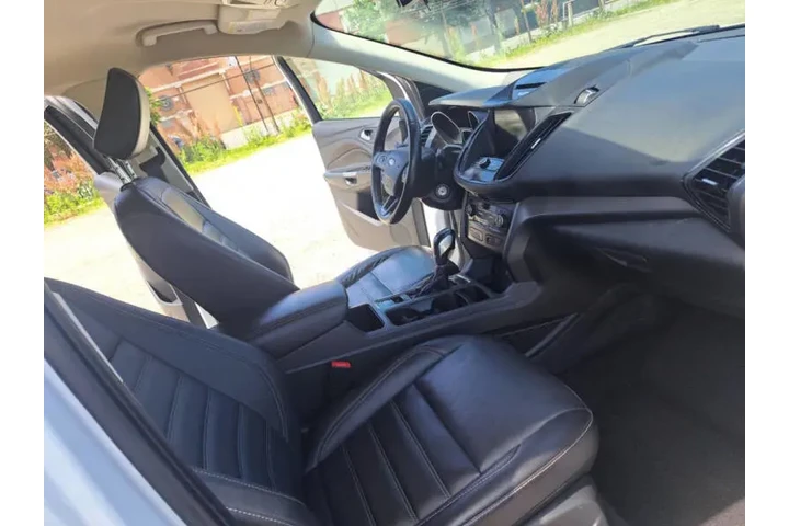 $8899 : 2018 Escape SEL image 10
