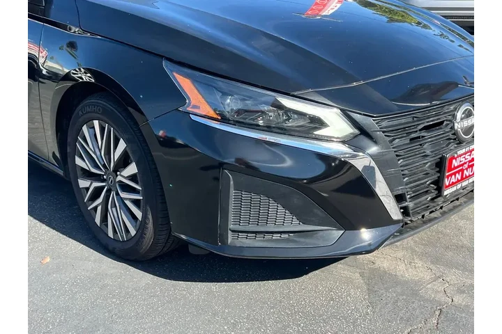 $18498 : Nissan Altima 2023 2.5 SV 4d image 9