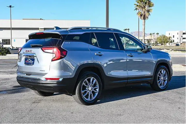 $23788 : GMC Terrain 2024 AWD SLT 4dr image 7