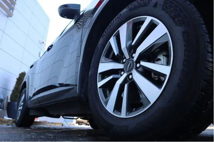 $35750 : Nissan Pathfinder 2025 AWD S image 8