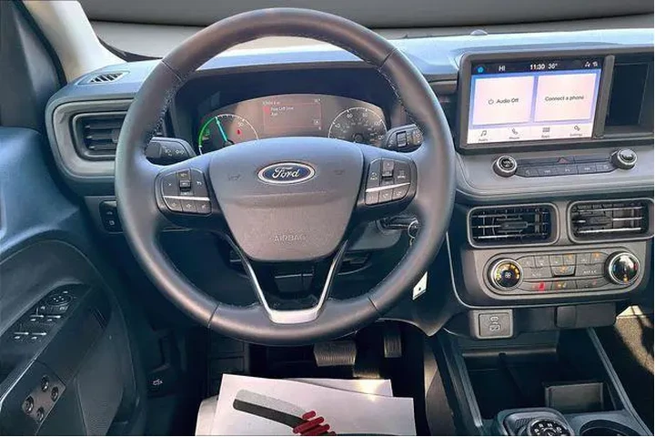 $29000 : Ford Maverick 2024 XLT 4dr S image 9