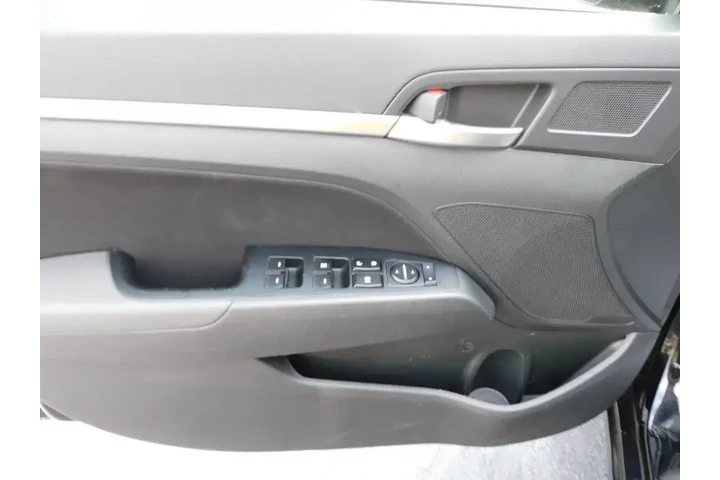 $22975 : Hyundai ELANTRA 2019 SE 4dr image 6