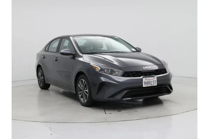 $19998 : Kia Forte 2023 LXS 4dr Sedan image 1
