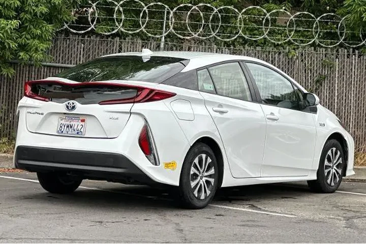$25750 : Toyota Prius Prime 2022 Limi image 3