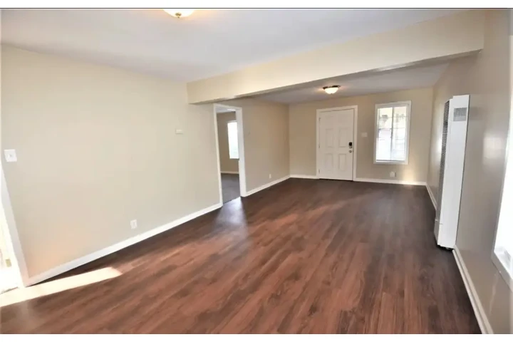 $2500 : Available 2Bed 1Bat in LA image 1
