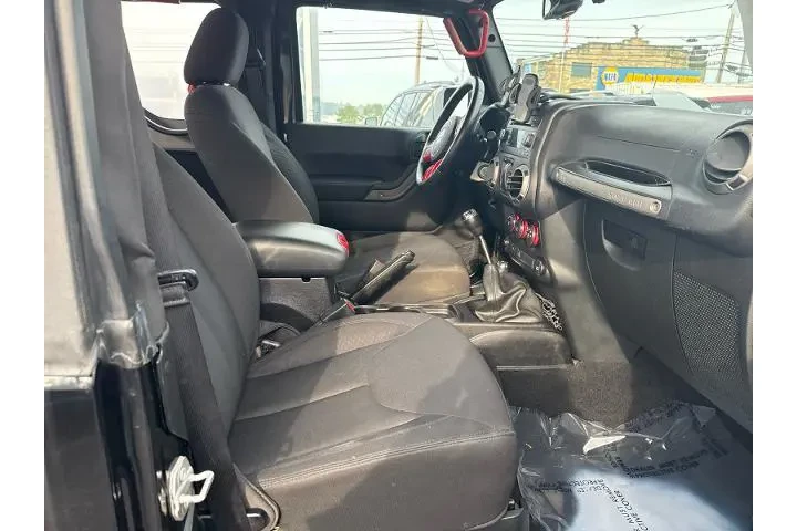 $18988 : Jeep Wrangler 2015 4x4 Sport image 9